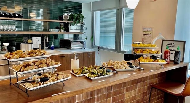 a7e489b9-e1ce-487e-902e-5c2d9bd1868f